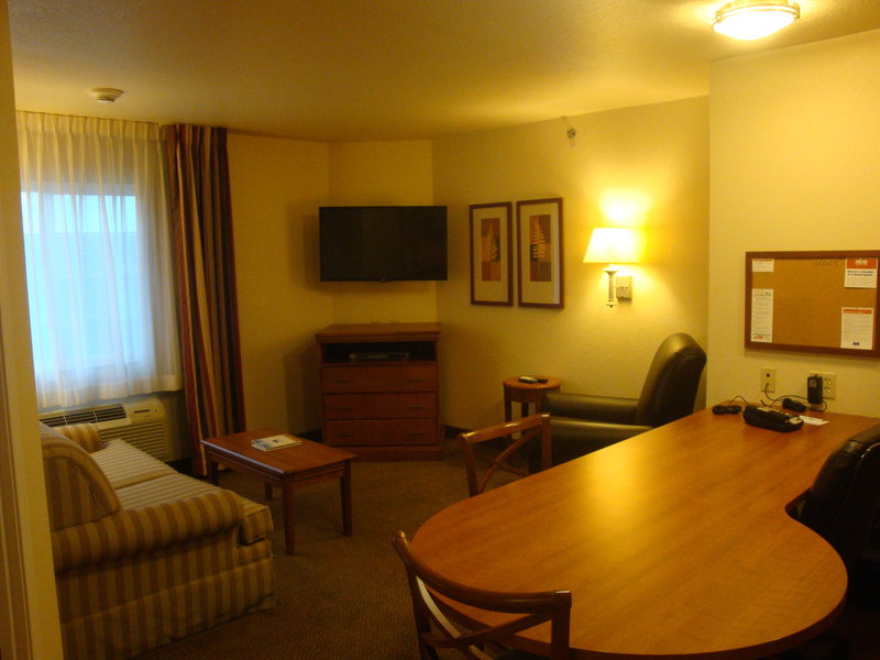 Candlewood Suites Bloomington-Normal - Colfax, IL