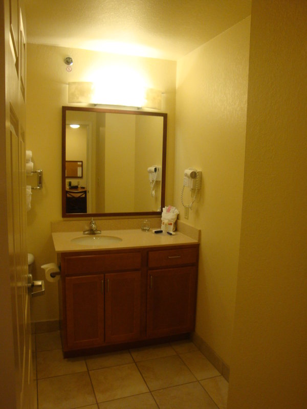 Candlewood Suites Bloomington-Normal - Colfax, IL