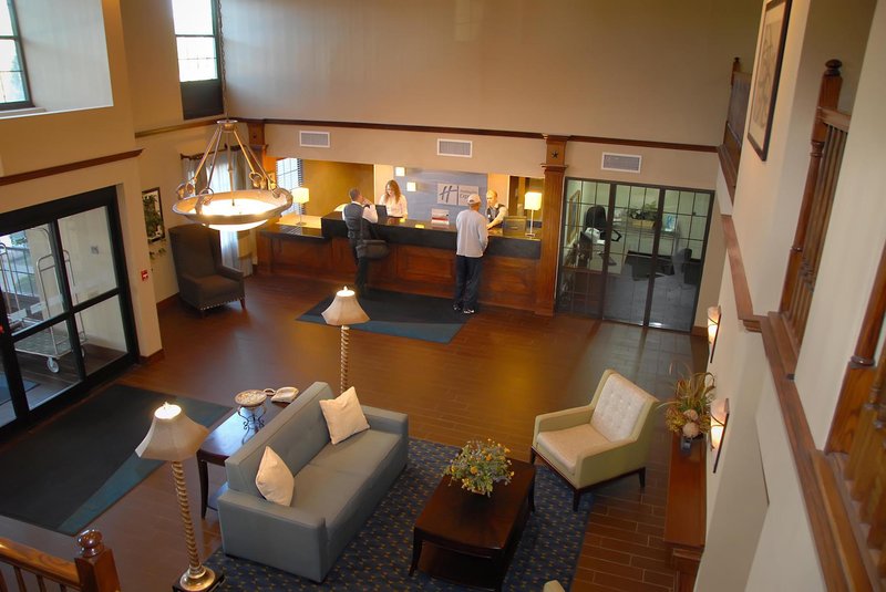 Holiday Inn Express JONESBORO - Jonesboro, AR