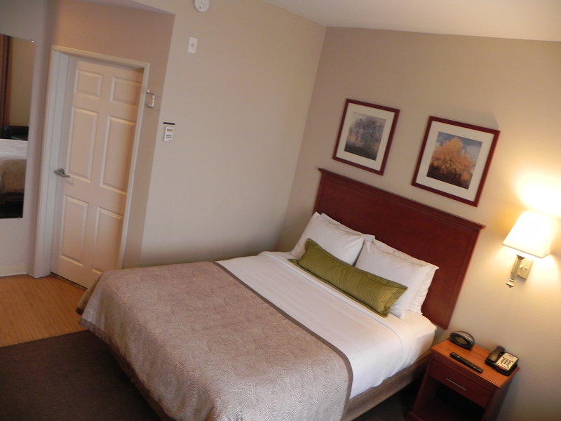 Candlewood Suites SANTA MARIA - Santa Maria, CA