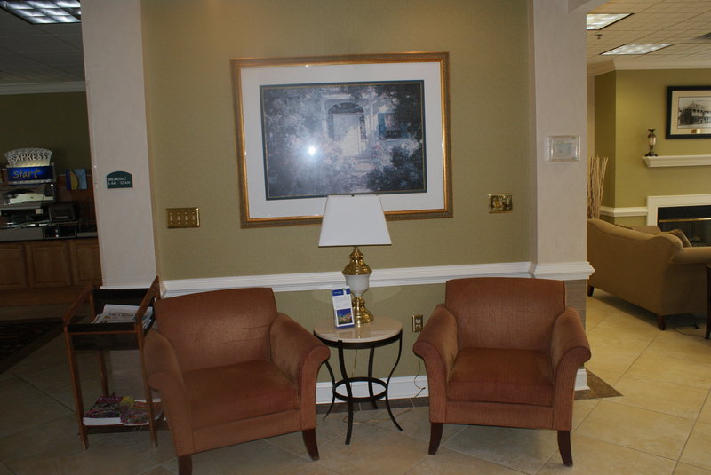 Holiday Inn Express FAYETTEVILLE - Fayetteville, GA