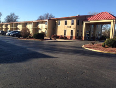 Econo Lodge - Columbia, MO