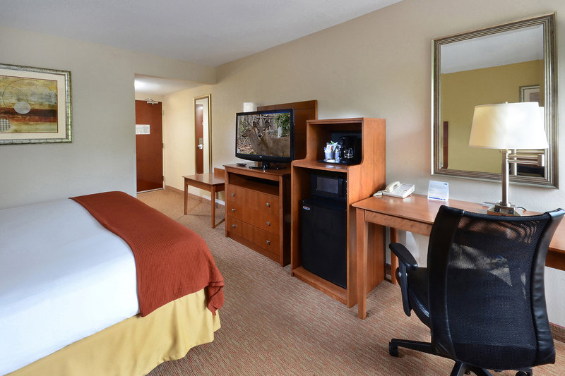 Holiday Inn Express RALEIGH-DURHAM AIRPORT - New Hill, NC