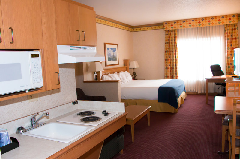 Holiday Inn Express Hotel & Suites ELKO - Elko, NV