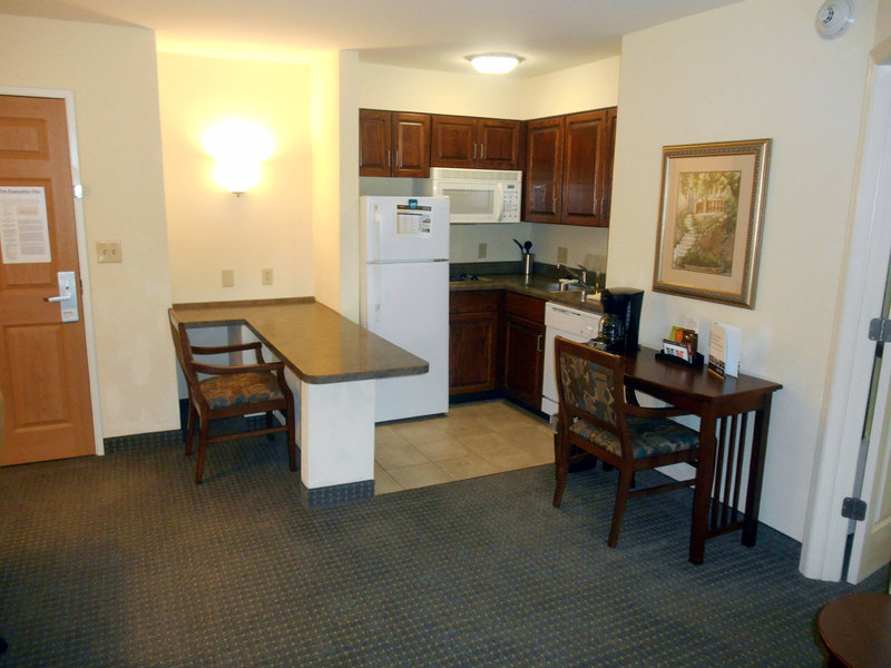 Staybridge Suites SAVANNAH AIRPORT - Fort Stewart, GA
