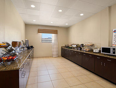 Baymont Inn & Suites Cotulla - Cotulla, TX