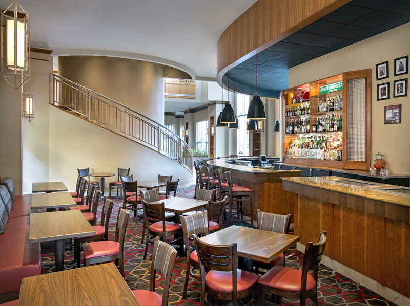 Four Points by Sheraton Plainview Long Island - Plainview, NY
