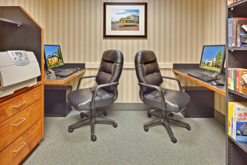 Staybridge Suites MEMPHIS-POPLAR AVE EAST - Memphis, TN
