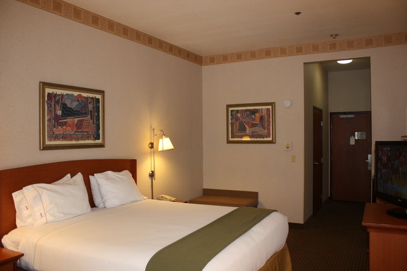 Holiday Inn Express MADERA-YOSEMITE PK AREA - Helm, CA