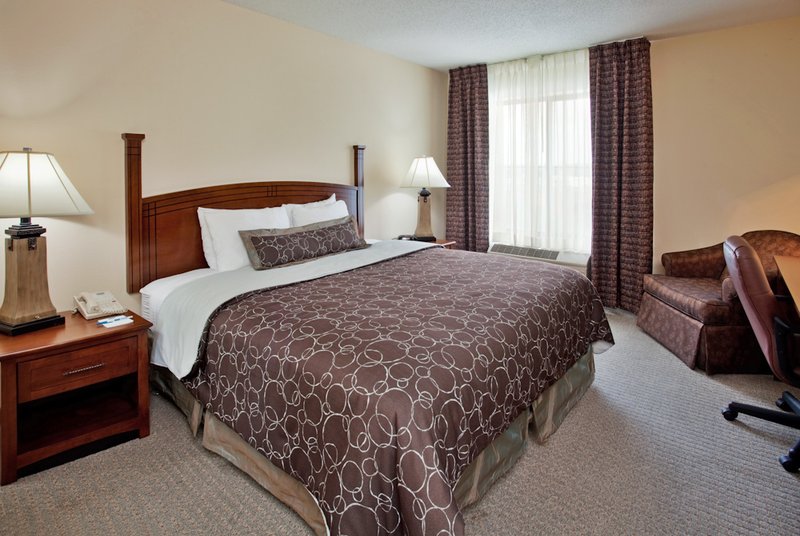 Staybridge Suites-Columbia-Hwy - Columbia, MO