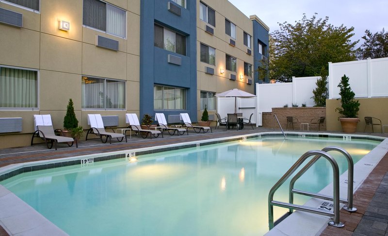 Four Points by Sheraton Plainview Long Island - Plainview, NY