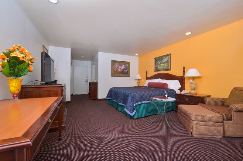 Americas Best Value Inn & Suites Yucca Valley - Yucca Valley, CA