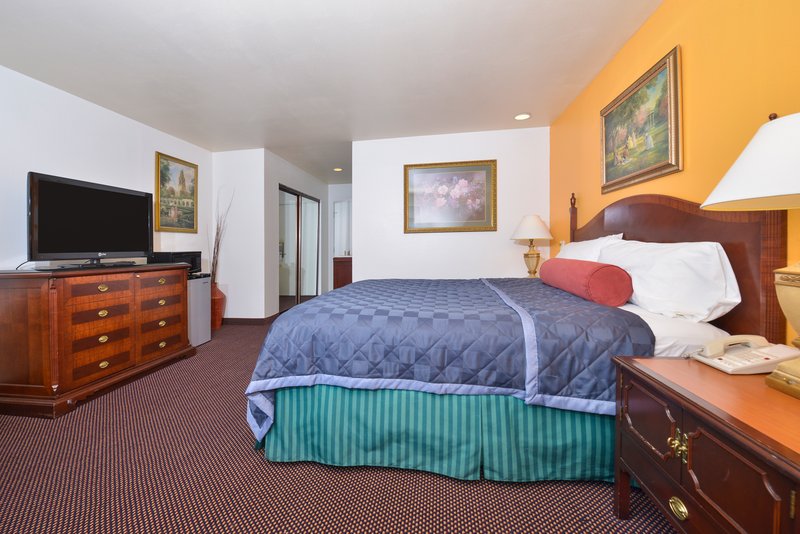 Americas Best Value Inn & Suites Yucca Valley - Yucca Valley, CA
