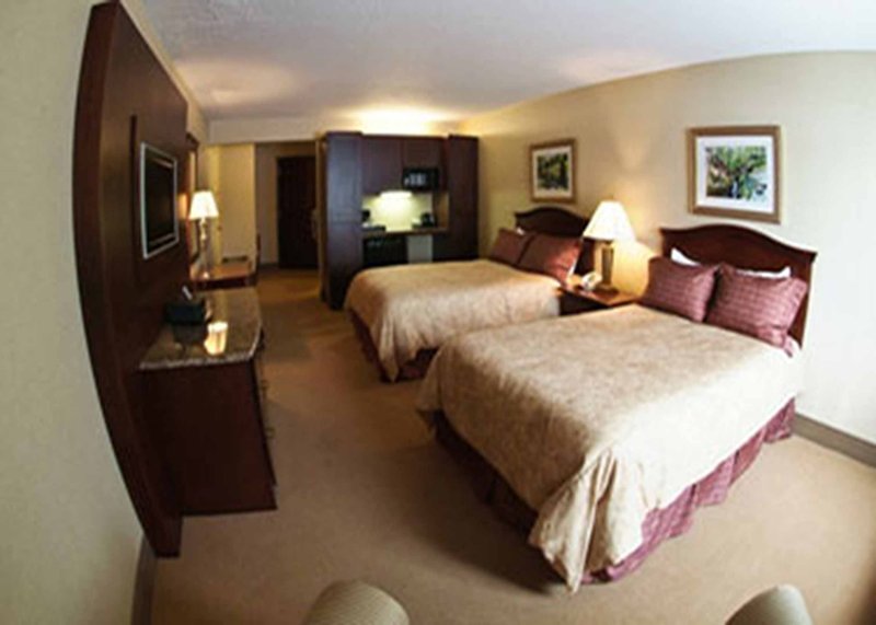 Waterford Estates Lodge - South Bend, IN