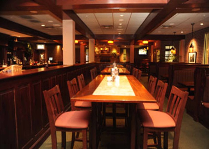 Waterford Estates Lodge - South Bend, IN