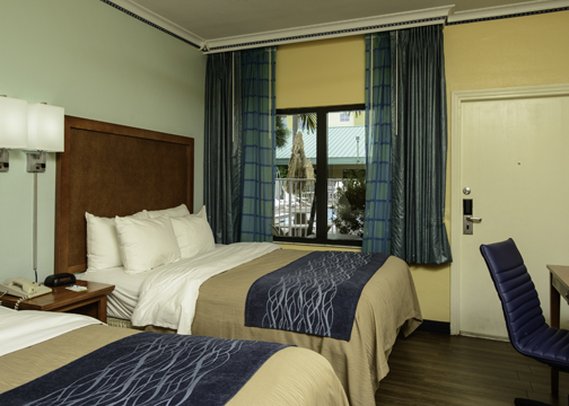 Comfort Inn & Suites Port Canaveral Area - Cocoa Beach, FL
