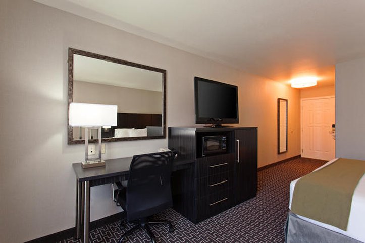 Holiday Inn Express - Fort Huachuca, AZ