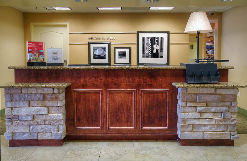 Hampton Inn & Suites Ocala - Ocala, FL