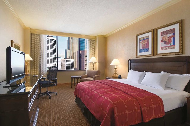 Hilton Minneapolis - Minneapolis, MN