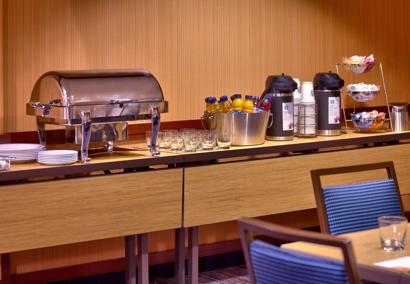 Courtyard By Marriott Kansas City Shawnee - Shawnee, KS
