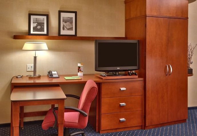 Courtyard By Marriott Kansas City Shawnee - Shawnee, KS