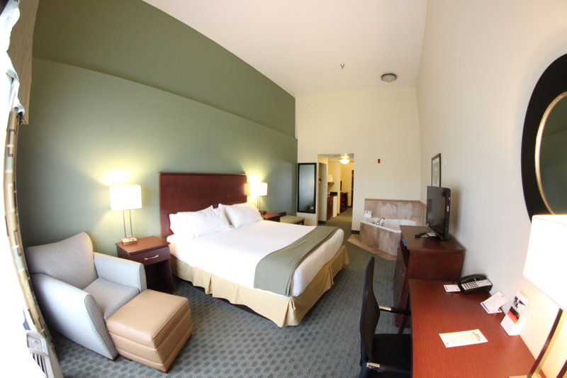 Holiday Inn Express & Suites COCOA - Cocoa, FL