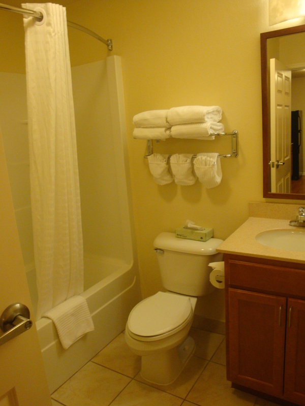 Candlewood Suites Bloomington-Normal - Colfax, IL