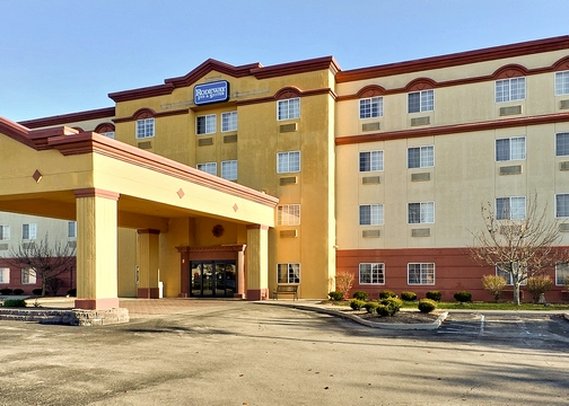 Rodeway Inn & Suites - Carmel, IN