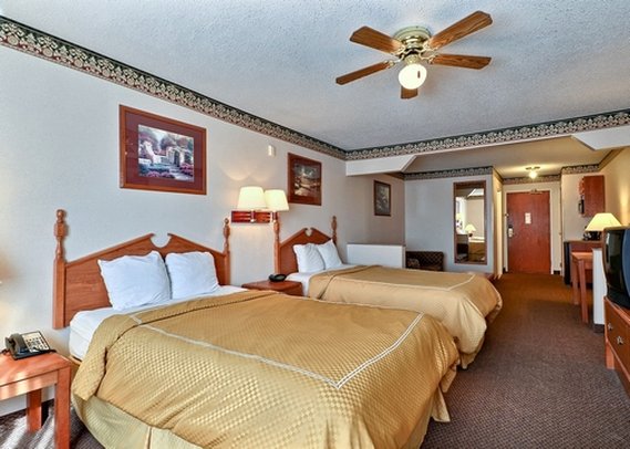 Rodeway Inn & Suites - Carmel, IN