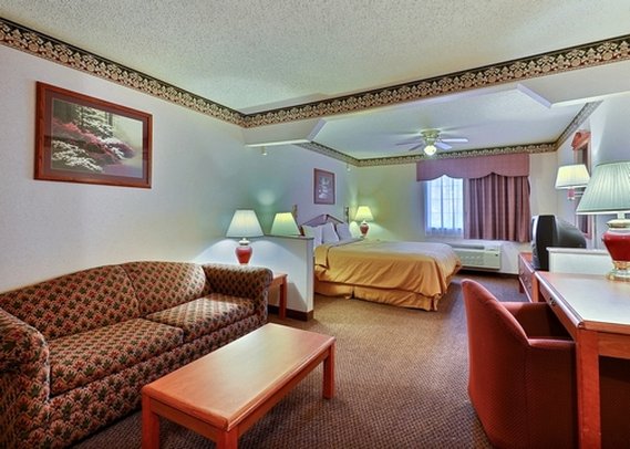 Rodeway Inn & Suites - Carmel, IN
