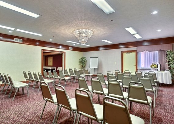 Rodeway Inn & Suites - Carmel, IN