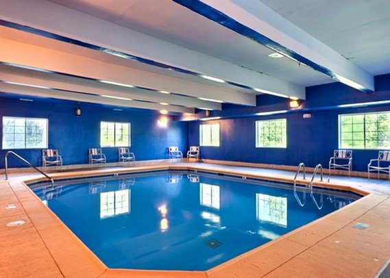 Rodeway Inn & Suites - Carmel, IN