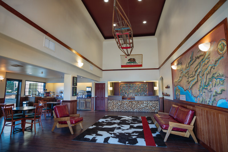 Holiday Inn Express FORTUNA (FERNDALE AREA) - Fortuna, CA