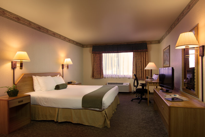 Holiday Inn Express FORTUNA (FERNDALE AREA) - Fortuna, CA