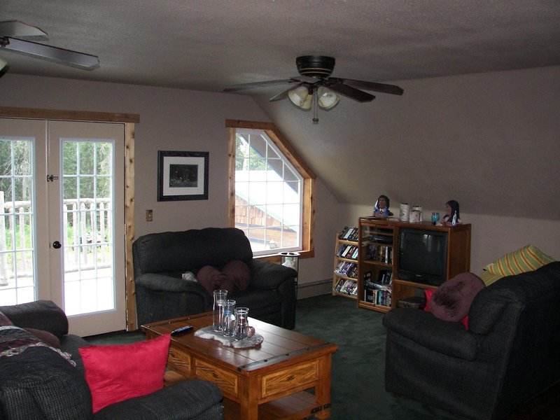 Blonde Bear Bed & Breakfast - Kenai, AK