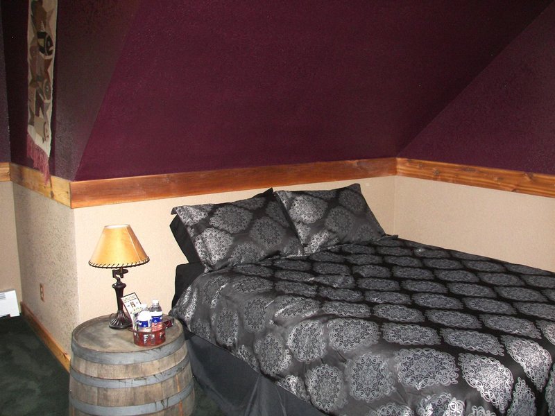 Blonde Bear Bed & Breakfast - Kenai, AK