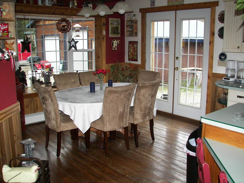 Blonde Bear Bed & Breakfast - Kenai, AK