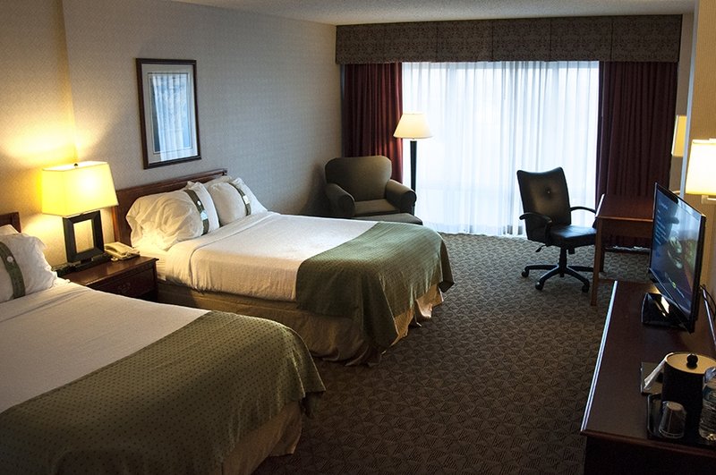 Holiday Inn UNIVERSITY PLAZA-BOWLING GREEN - Drake, KY