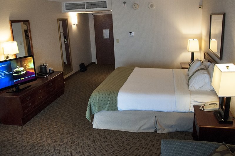 Holiday Inn UNIVERSITY PLAZA-BOWLING GREEN - Drake, KY