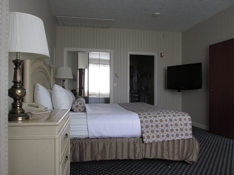 Crowne Plaza-Springfield - Mount Pulaski, IL