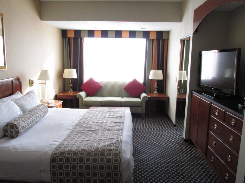 Crowne Plaza-Springfield - Mount Pulaski, IL