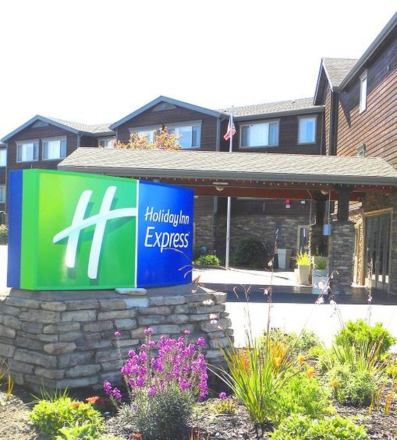 Holiday Inn Express FORT BRAGG - Willits, CA