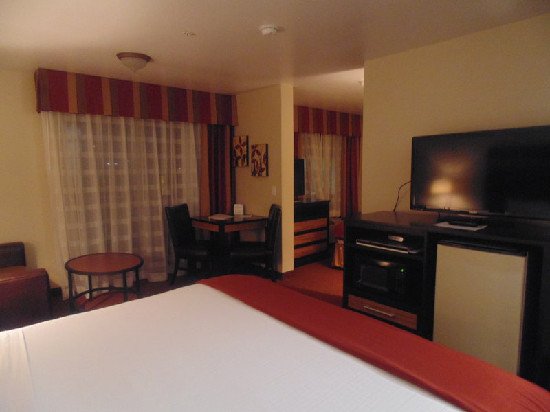 Oxford Suites Gladstone - Gladstone, OR