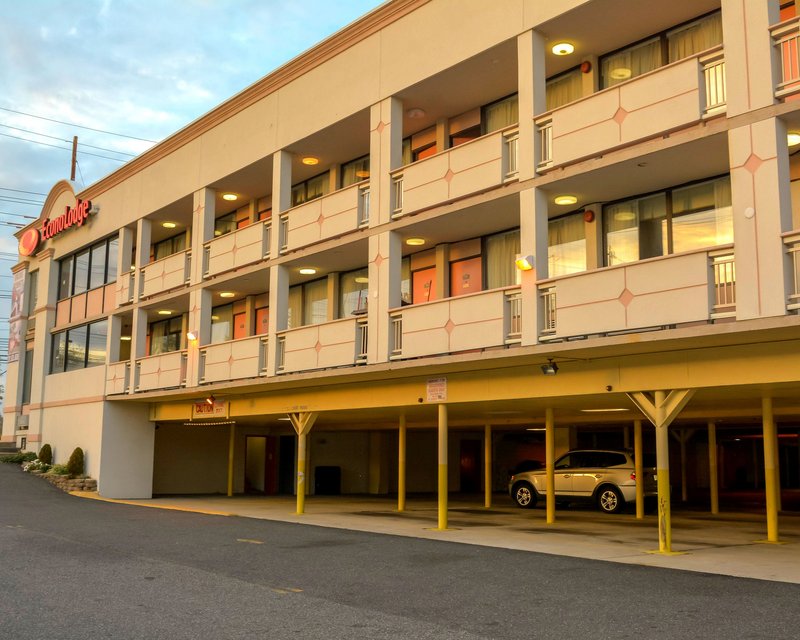 Econo Lodge-Meadowlands - Carlstadt, NJ