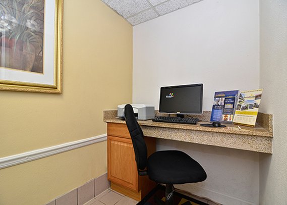 Best Western Bennettsville Inn - Bennettsville, SC