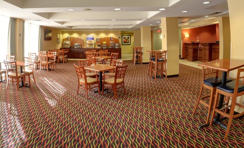Holiday Inn Express ANDOVER NORTH-LAWRENCE - Lawrence, MA
