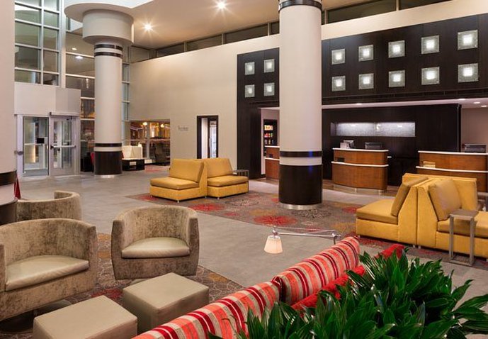 Comfort Suites Near Fairplex - San Dimas, CA
