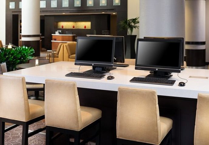 Comfort Suites Near Fairplex - San Dimas, CA