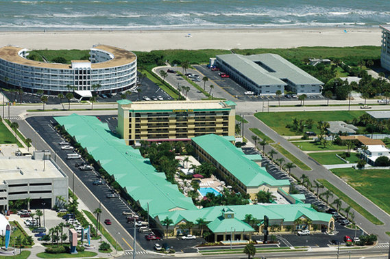 Comfort Inn & Suites Port Canaveral Area - Cocoa Beach, FL