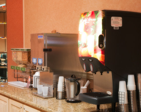 Comfort Inn & Suites Port Canaveral Area - Cocoa Beach, FL